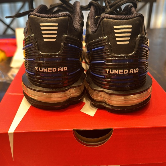 NIKE AIR MAX PLUS III YOUTH 5.5 - Picture 5 of 7